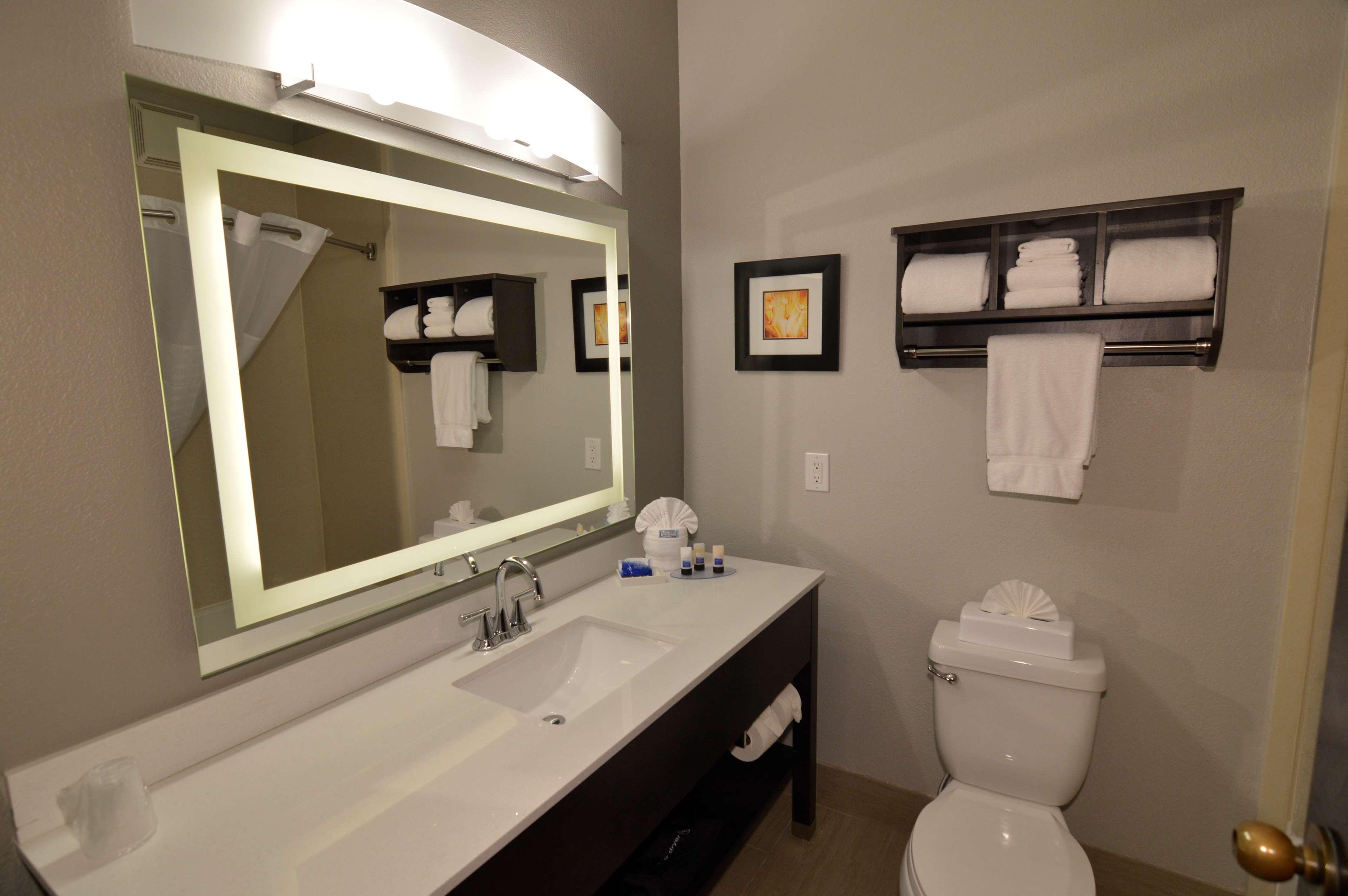 Best Western Plus Liberal Hotel & Suites Экстерьер фото