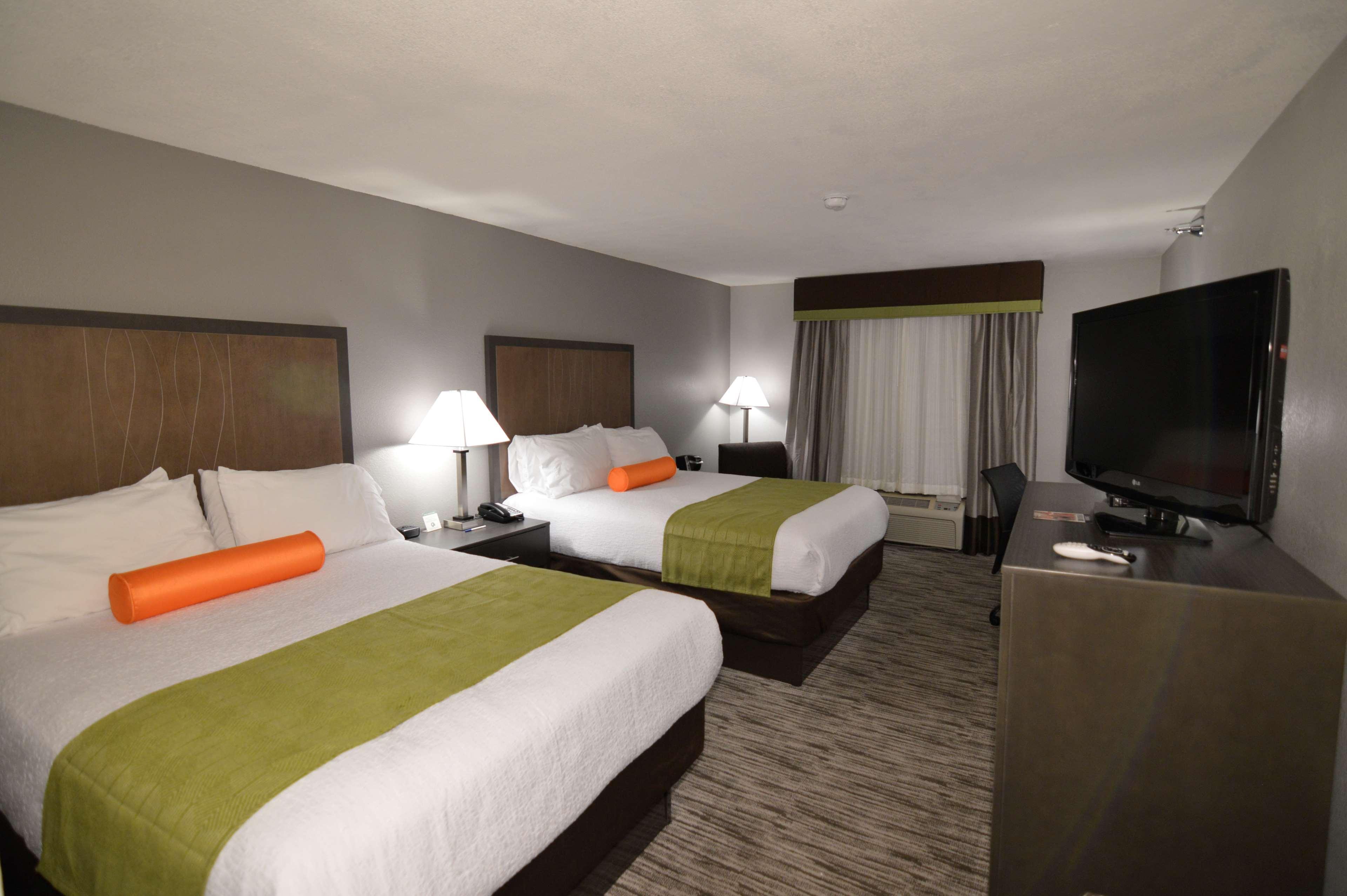 Best Western Plus Liberal Hotel & Suites Экстерьер фото
