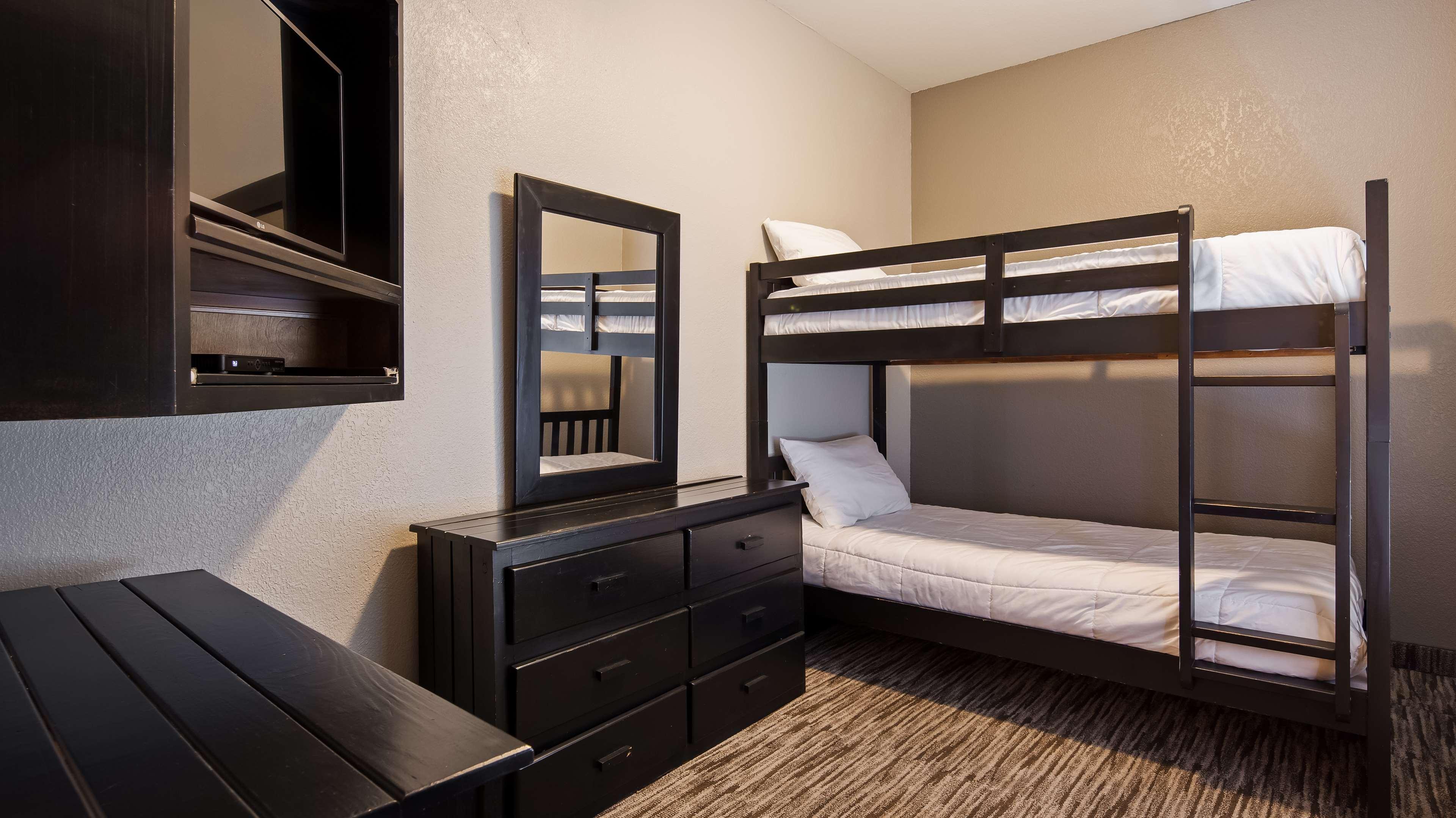 Best Western Plus Liberal Hotel & Suites Экстерьер фото